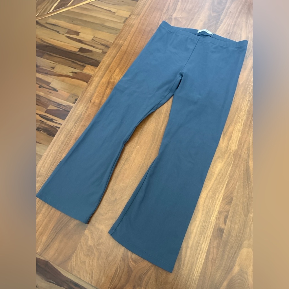 Elaine Kim Tech Stretch Kick Flare Pants Luxury Athleisure to Office Size Large - Picture 2 of 9